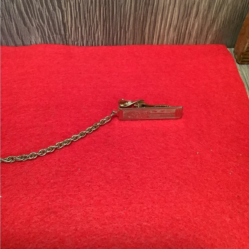 Sweater chain clip - Picture 2 of 3